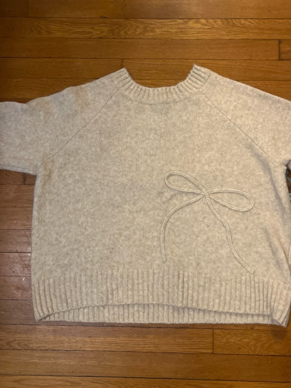 Terra & Sky Cream Crewneck Sweater with Bow Detail